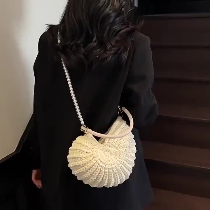 Tamara - bolso de mano trenzada con correa de cadena