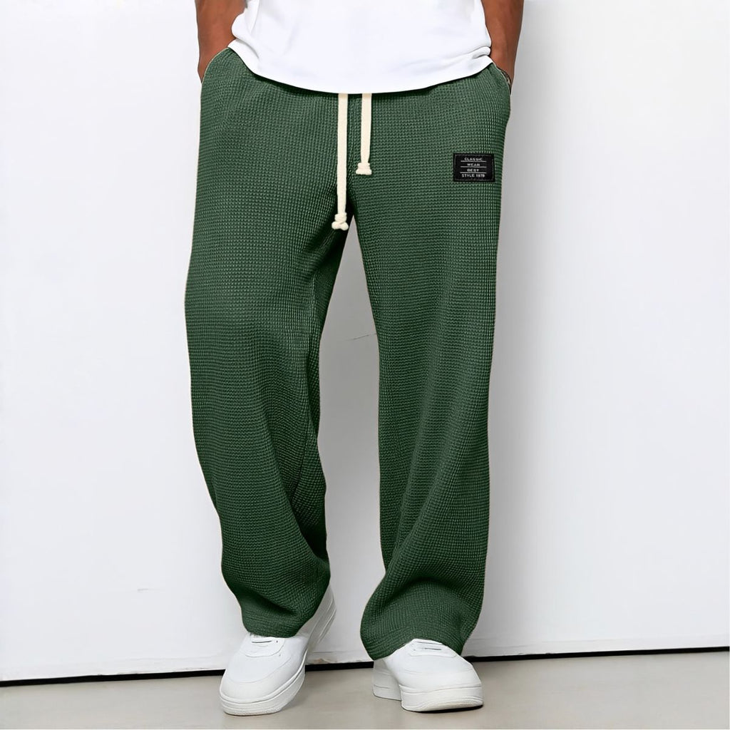 Pantalones cómodos con corte amplio y cintura ajustable