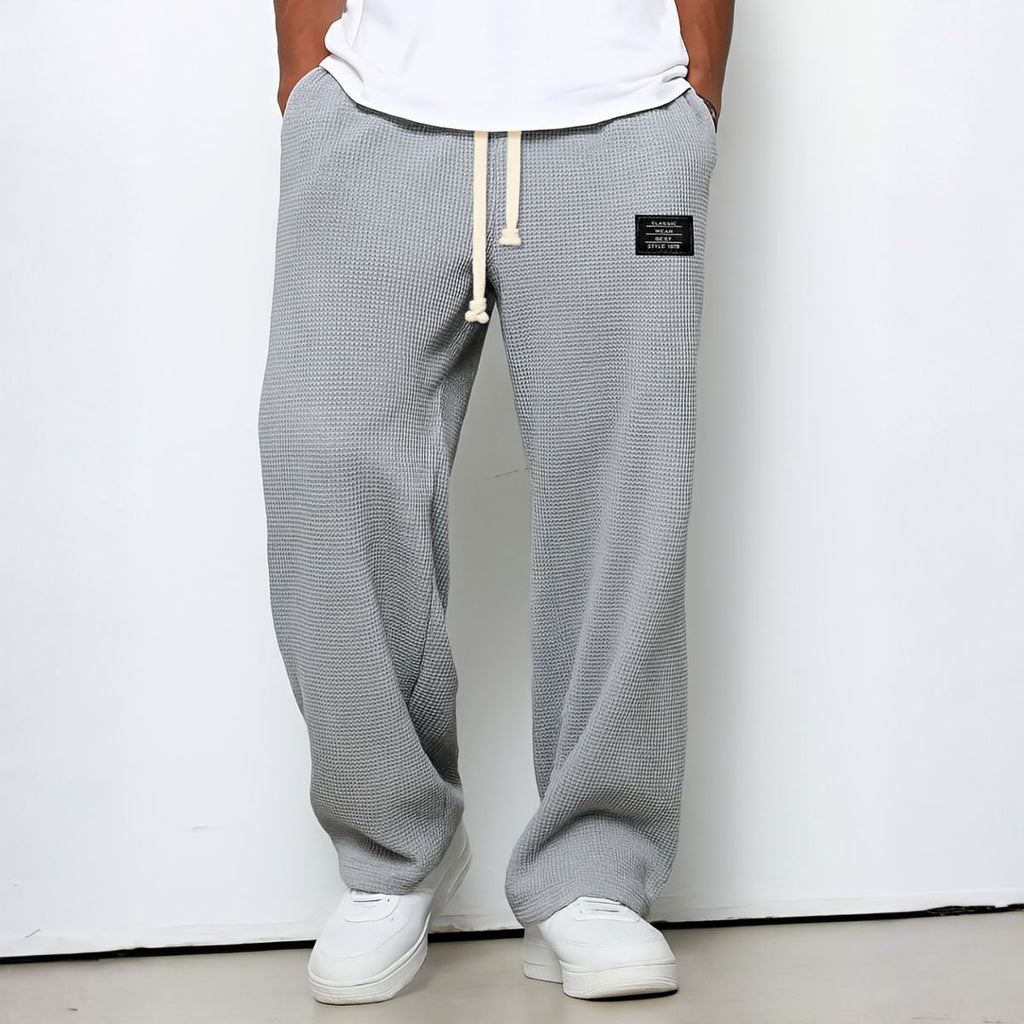 Pantalones cómodos con corte amplio y cintura ajustable